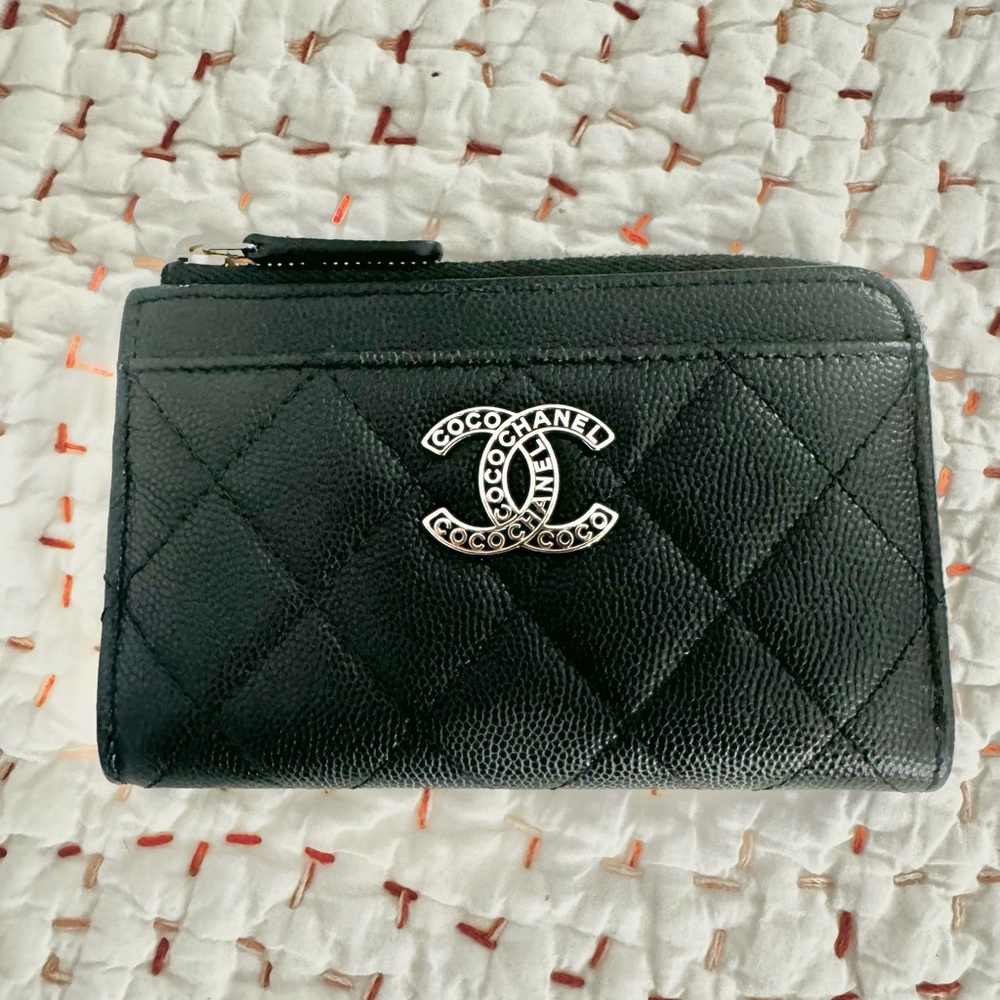 Chanel Cavier quilted CC zipper card holder